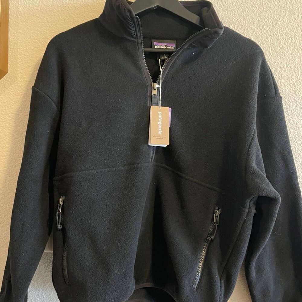 Patagonia Black Quarter-Zip Fleece Sweatshirt